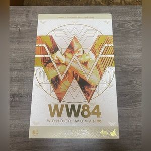 Golden Armor Wonder Woman 1984 MMS578 (Collector Edition)